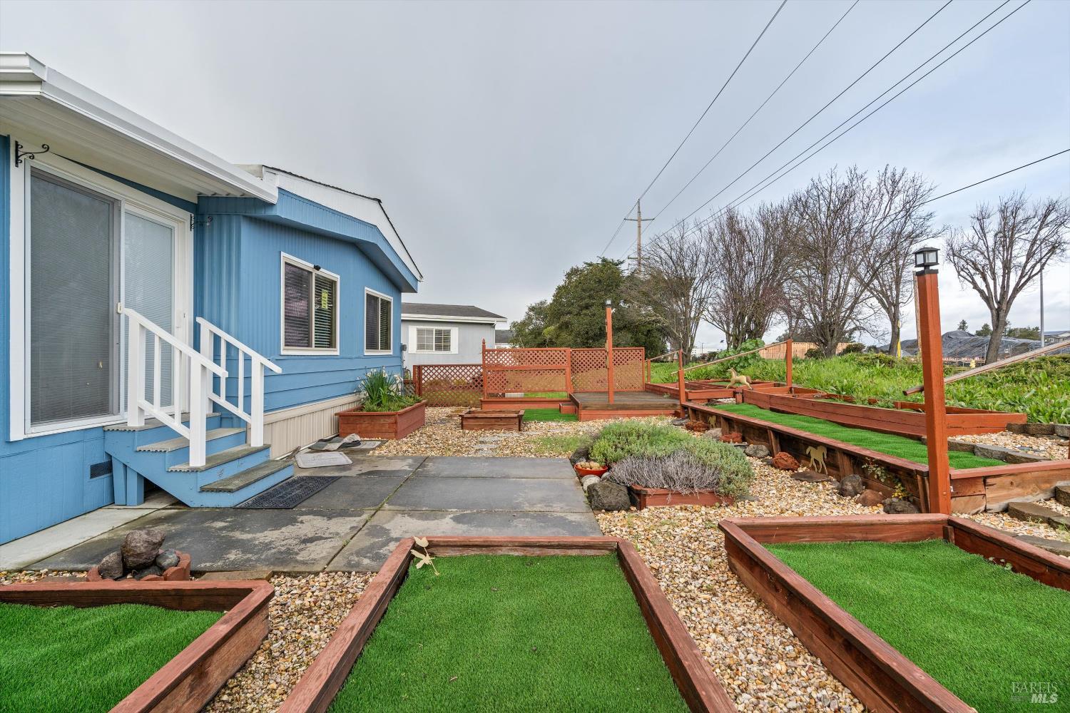 Detail Gallery Image 22 of 26 For 7 Michael Dr, Petaluma,  CA 94954 - 2 Beds | 2 Baths