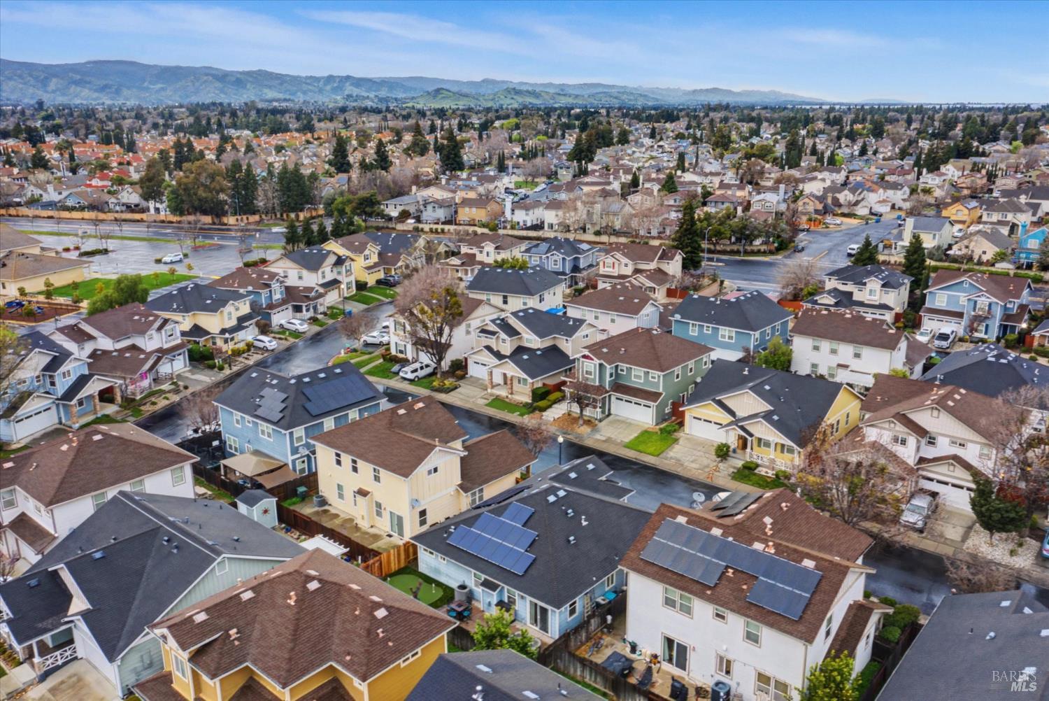 Detail Gallery Image 36 of 39 For 984 Countrywood Cir, Vacaville,  CA 95687 - 3 Beds | 2 Baths