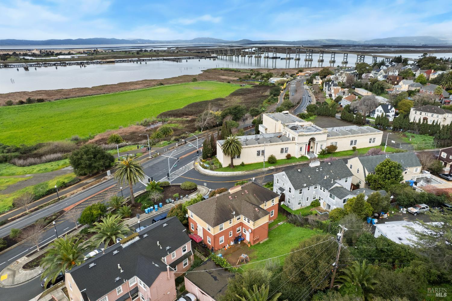 Detail Gallery Image 8 of 44 For 12 Daniels Ave, Vallejo,  CA 94590 - – Beds | – Baths