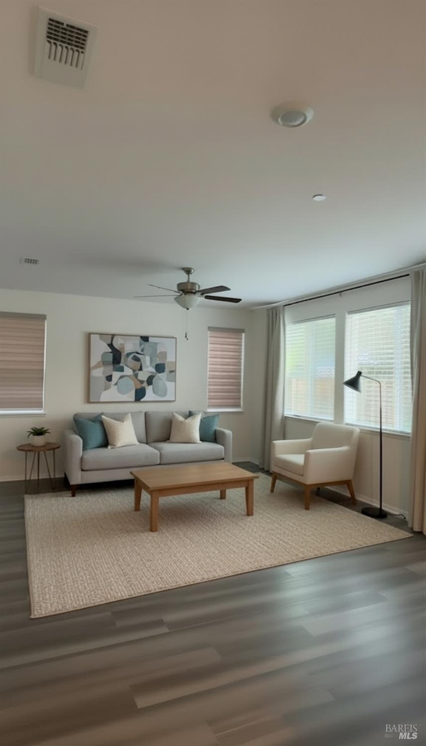 Detail Gallery Image 4 of 16 For 4550 Stellata Ln, Fairfield,  CA 94534 - 4 Beds | 3 Baths