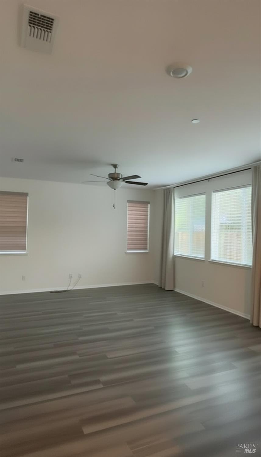 Detail Gallery Image 13 of 16 For 4550 Stellata Ln, Fairfield,  CA 94534 - 4 Beds | 3 Baths