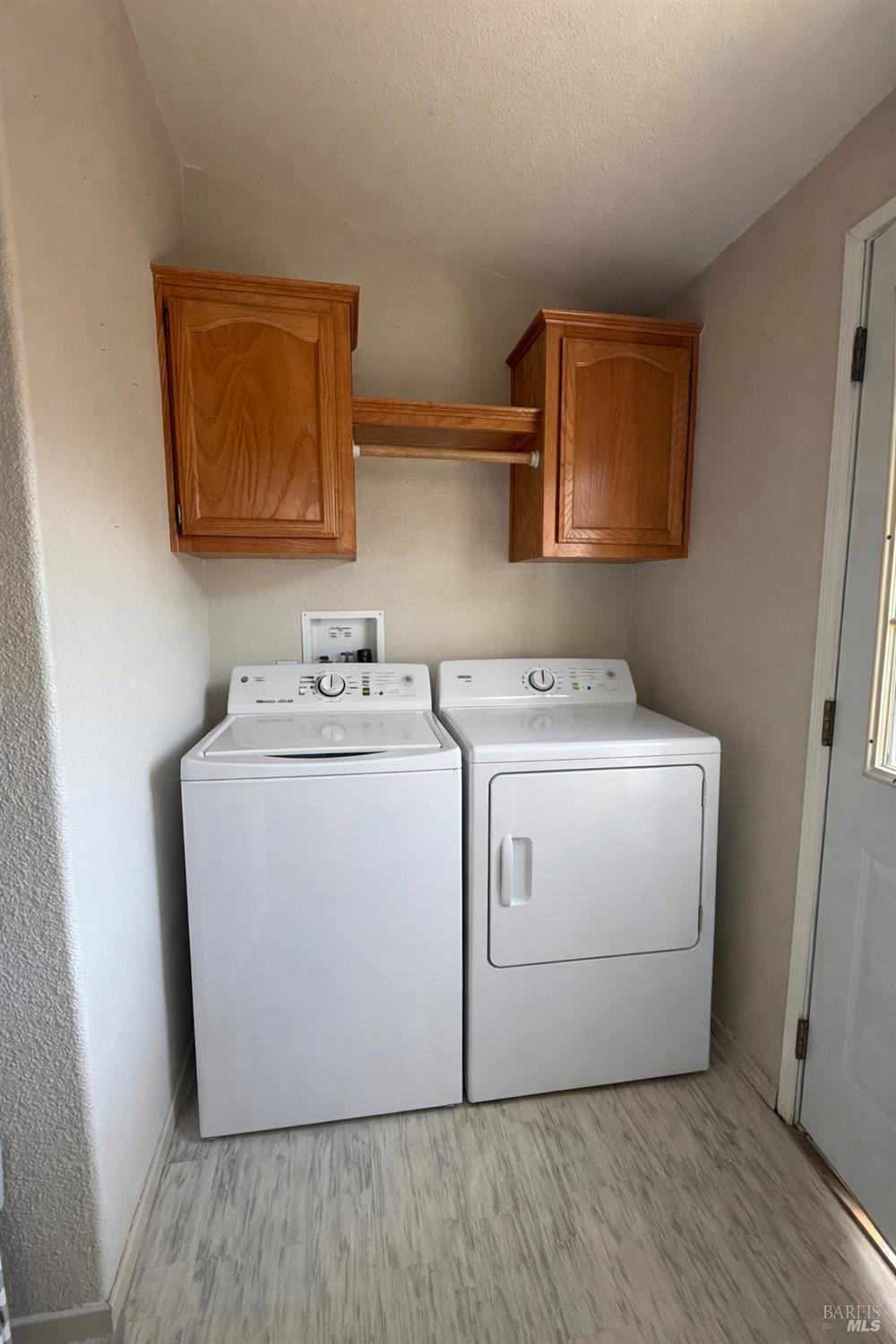 Detail Gallery Image 25 of 28 For 98 Leisure Park Cir, Santa Rosa,  CA 95401 - 4 Beds | 2 Baths