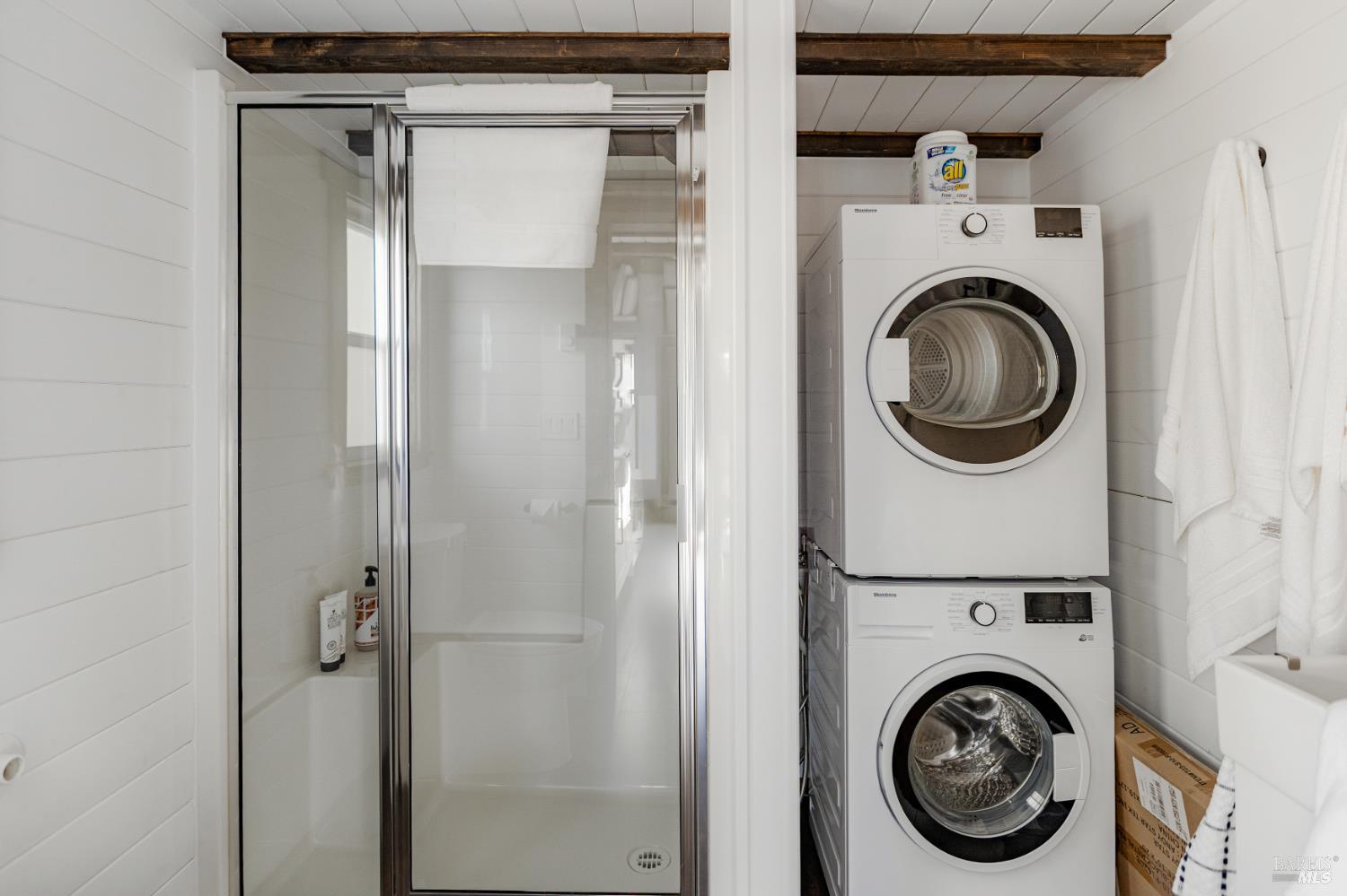 Detail Gallery Image 35 of 45 For 34201 Highway 128 Hwy, Cloverdale,  CA 95425 - 2 Beds | 2 Baths