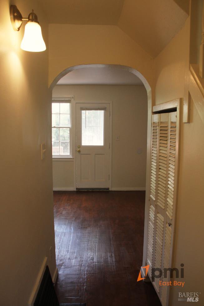 Detail Gallery Image 9 of 12 For 5 Rodgers St, Vallejo,  CA 94590 - 2 Beds | 1 Baths