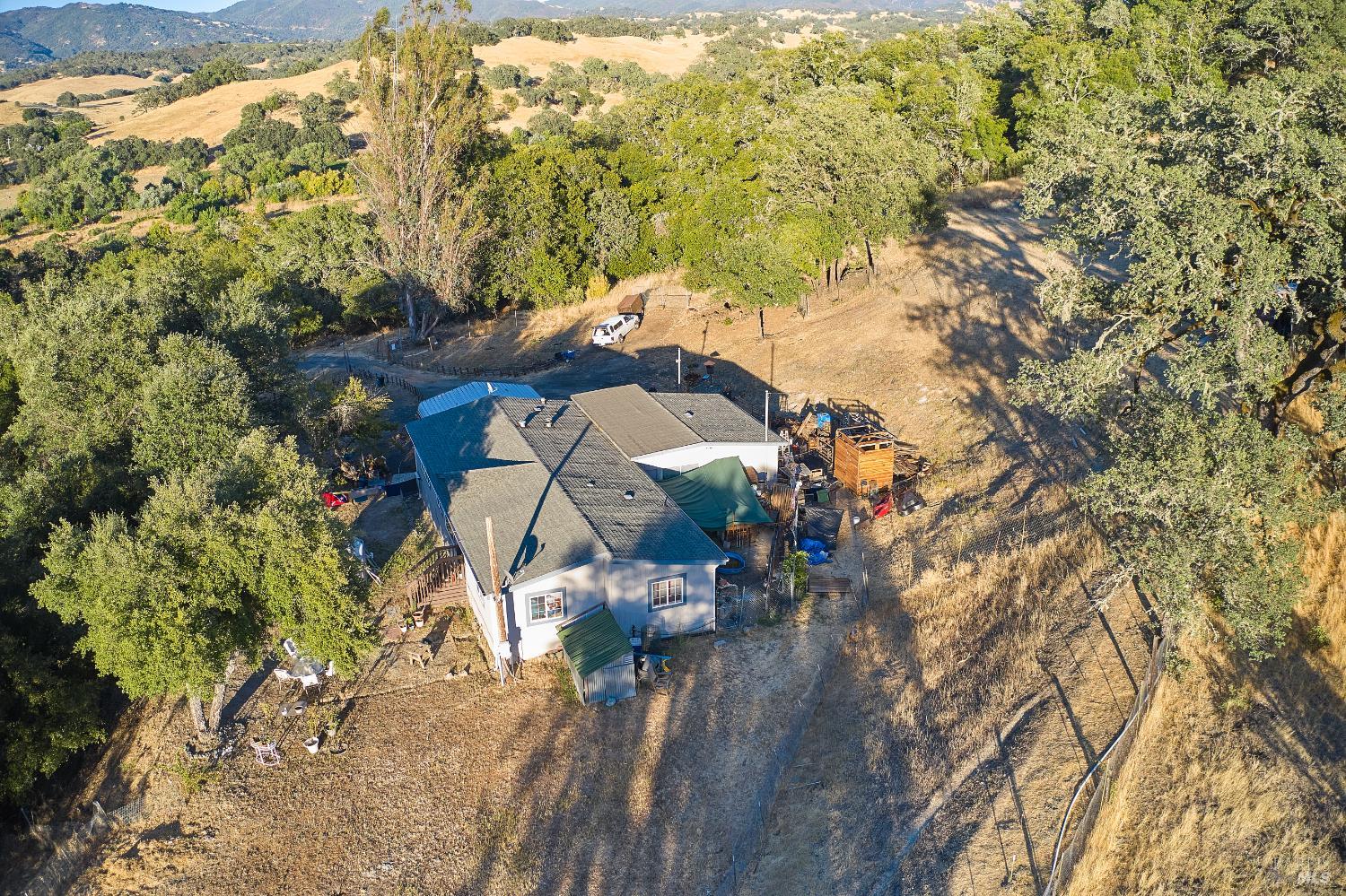 Detail Gallery Image 12 of 26 For 14600 S Highway 101, Hopland,  CA 95449 - – Beds | – Baths