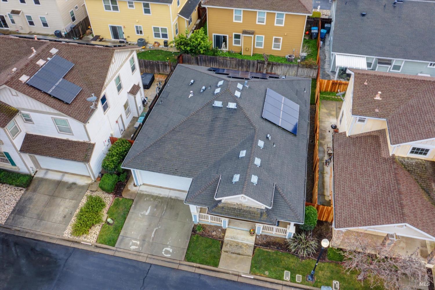 Detail Gallery Image 28 of 39 For 984 Countrywood Cir, Vacaville,  CA 95687 - 3 Beds | 2 Baths