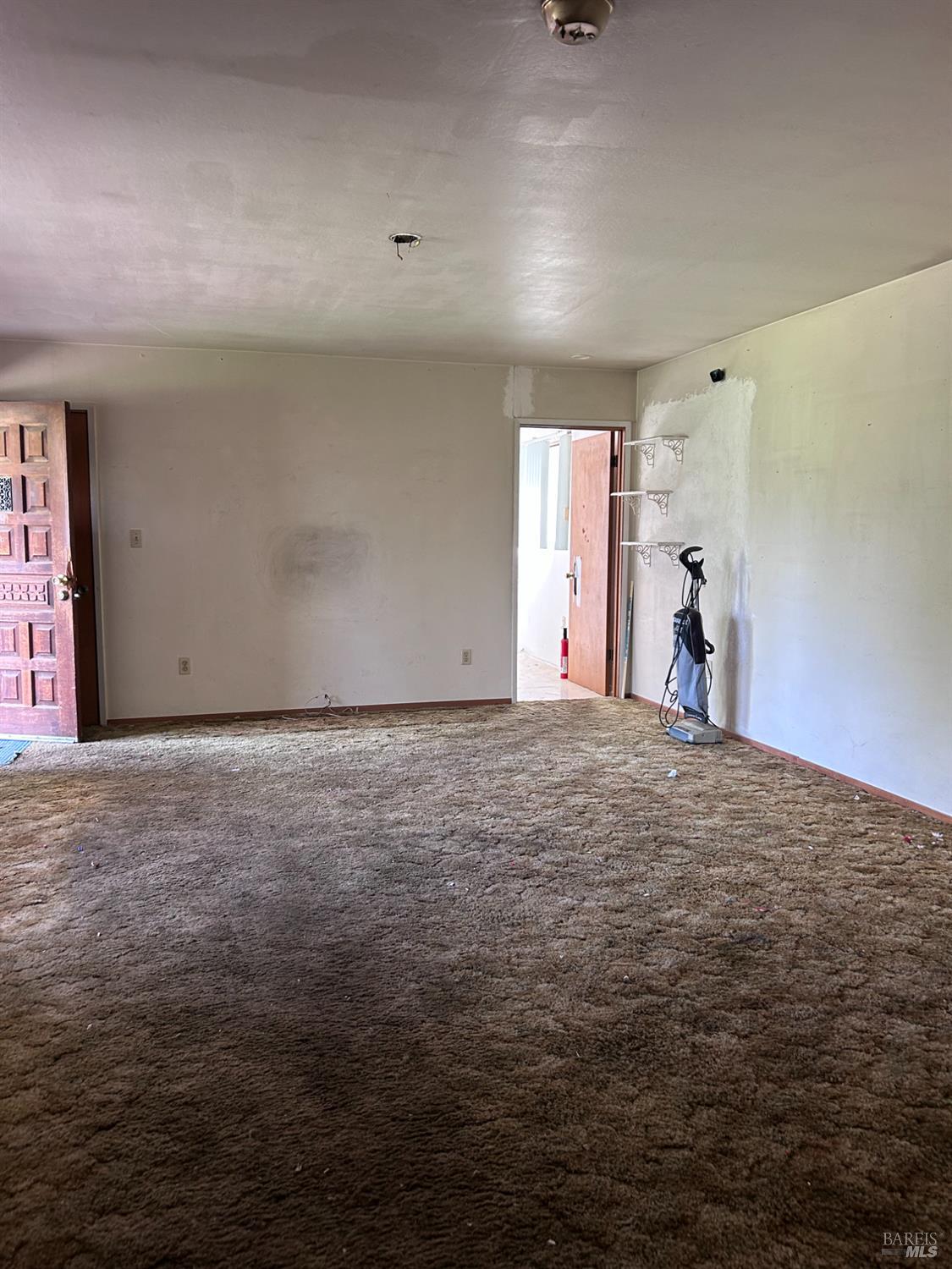 Detail Gallery Image 15 of 22 For 1005 Poplar Rd, Vacaville,  CA 95687 - 3 Beds | 1 Baths