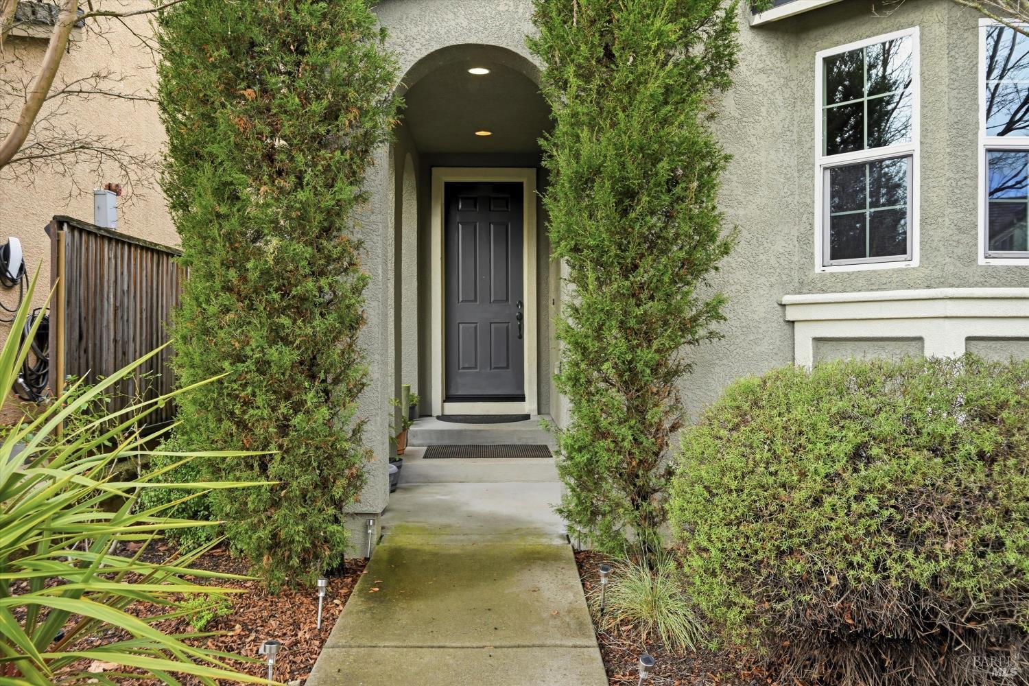 Detail Gallery Image 3 of 33 For 2017 Verbena Dr, Santa Rosa,  CA 95404 - 3 Beds | 2/1 Baths