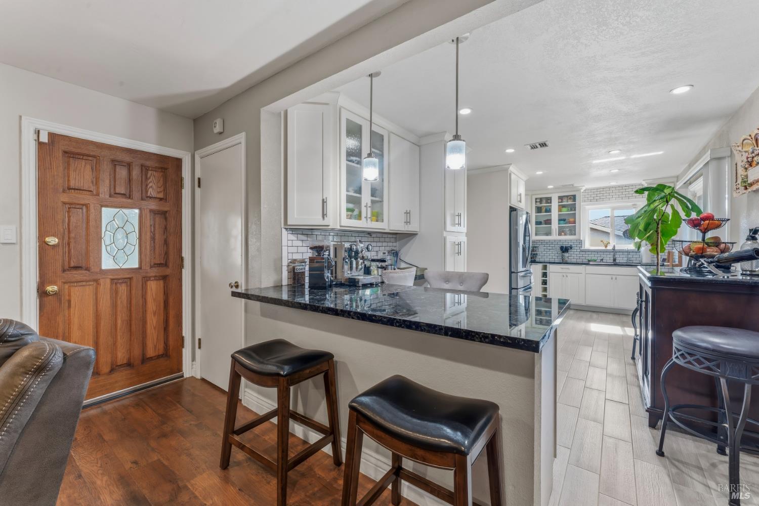 Detail Gallery Image 8 of 38 For 925 N Camino Alto Unkn, Vallejo,  CA 94589 - 3 Beds | 2 Baths