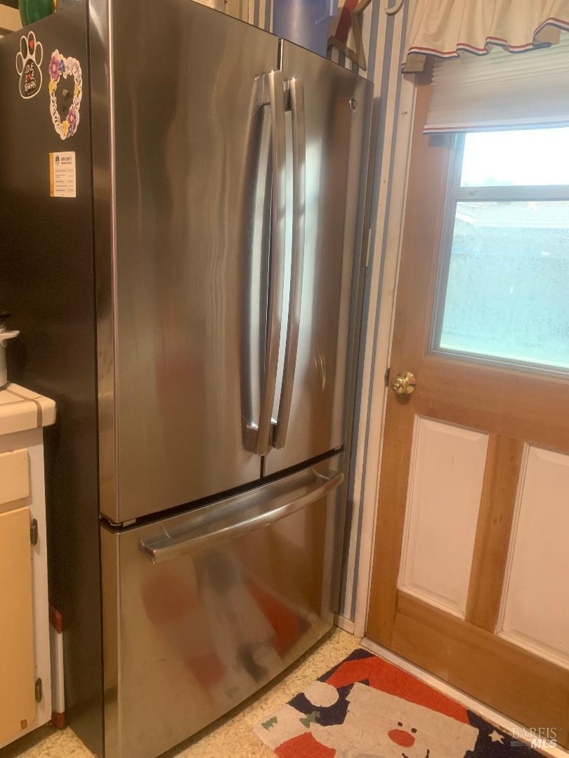 Detail Gallery Image 8 of 27 For 2581 Elm St, Napa,  CA 94558 - 3 Beds | 1 Baths