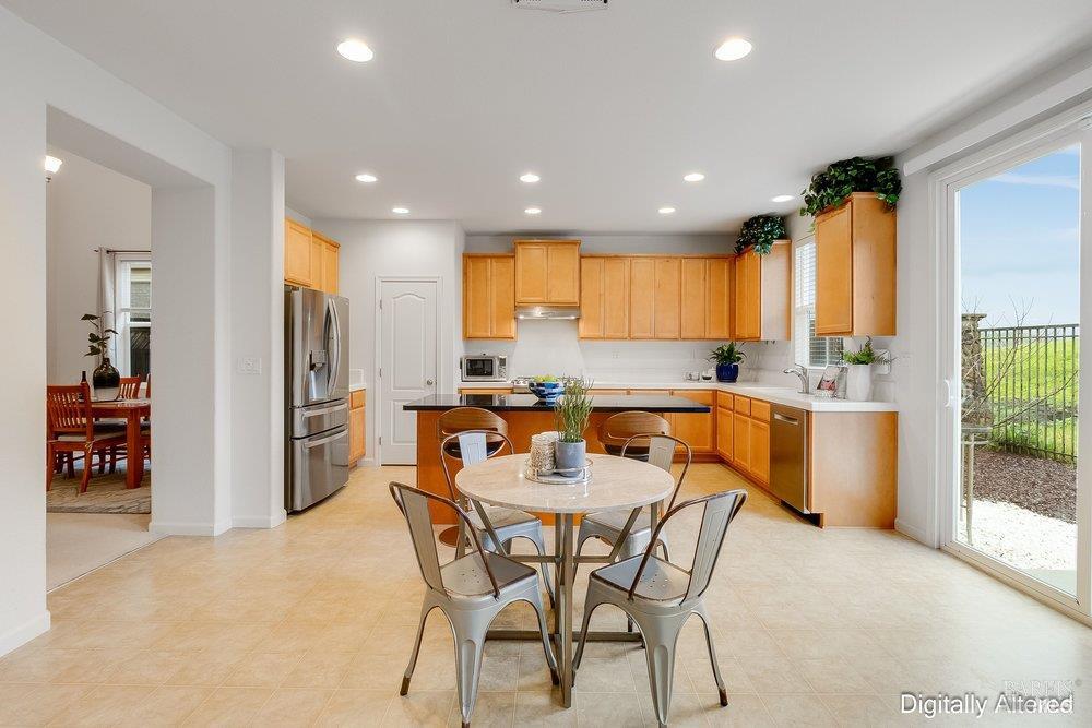 Detail Gallery Image 17 of 70 For 6606 Deerfield Dr, Vallejo,  CA 94591 - 4 Beds | 2/1 Baths