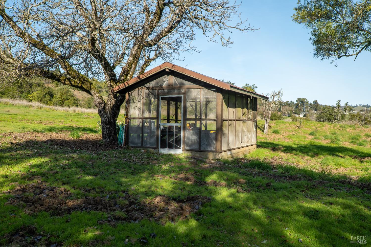 Detail Gallery Image 17 of 45 For 34201 Highway 128 Hwy, Cloverdale,  CA 95425 - 2 Beds | 2 Baths