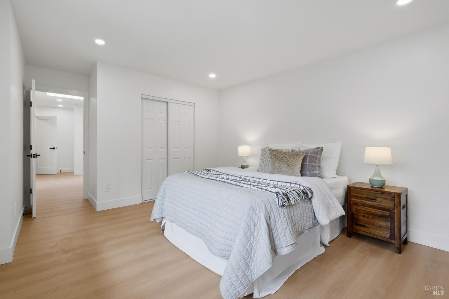 Detail Gallery Image 26 of 41 For 151 Kathy Ellen Ct, Vallejo,  CA 94591 - 5 Beds | 3 Baths