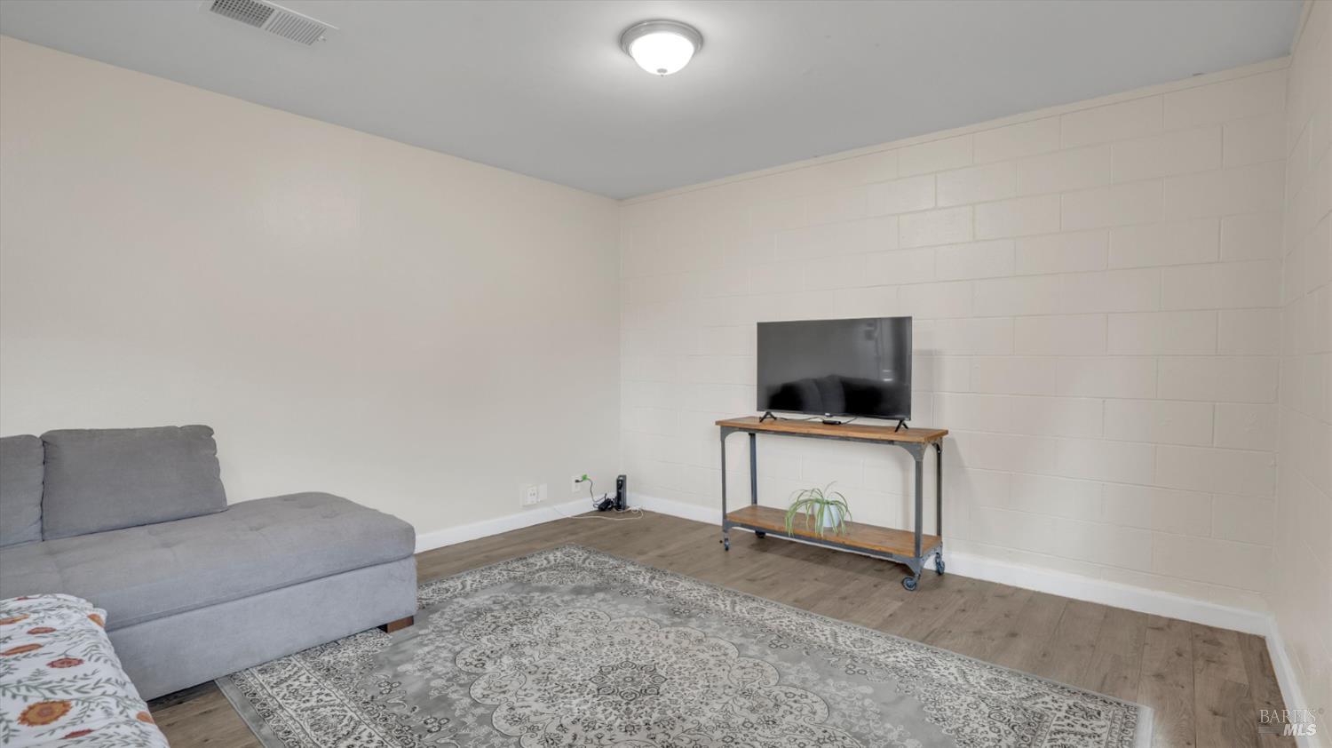 Detail Gallery Image 7 of 36 For 757 Wesley Ave, Vacaville,  CA 95688 - 3 Beds | 2 Baths