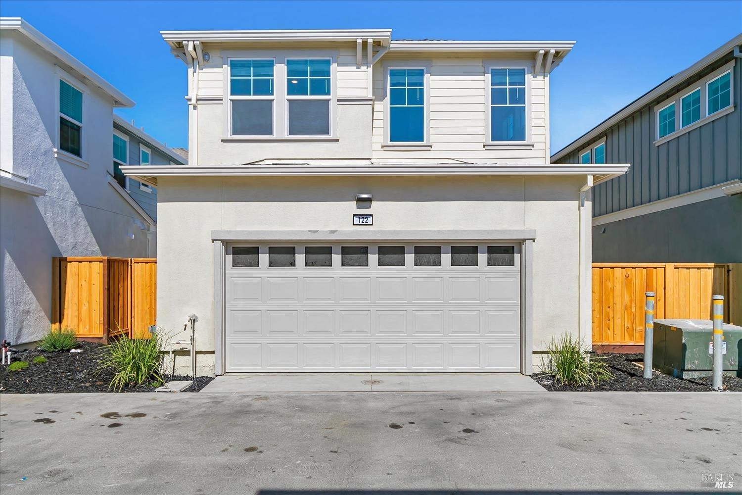 Detail Gallery Image 11 of 14 For 122 Flounder St, Suisun City,  CA 94585 - 3 Beds | 2/1 Baths