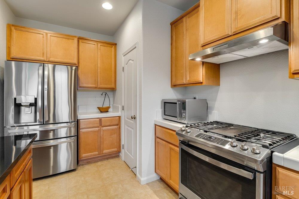 Detail Gallery Image 20 of 70 For 6606 Deerfield Dr, Vallejo,  CA 94591 - 4 Beds | 2/1 Baths