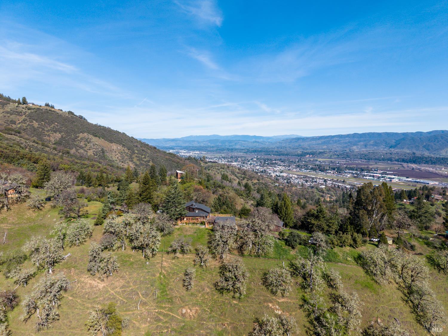 Detail Gallery Image 41 of 45 For 1411 Oak Knoll Rd, Ukiah,  CA 95482 - 3 Beds | 2 Baths