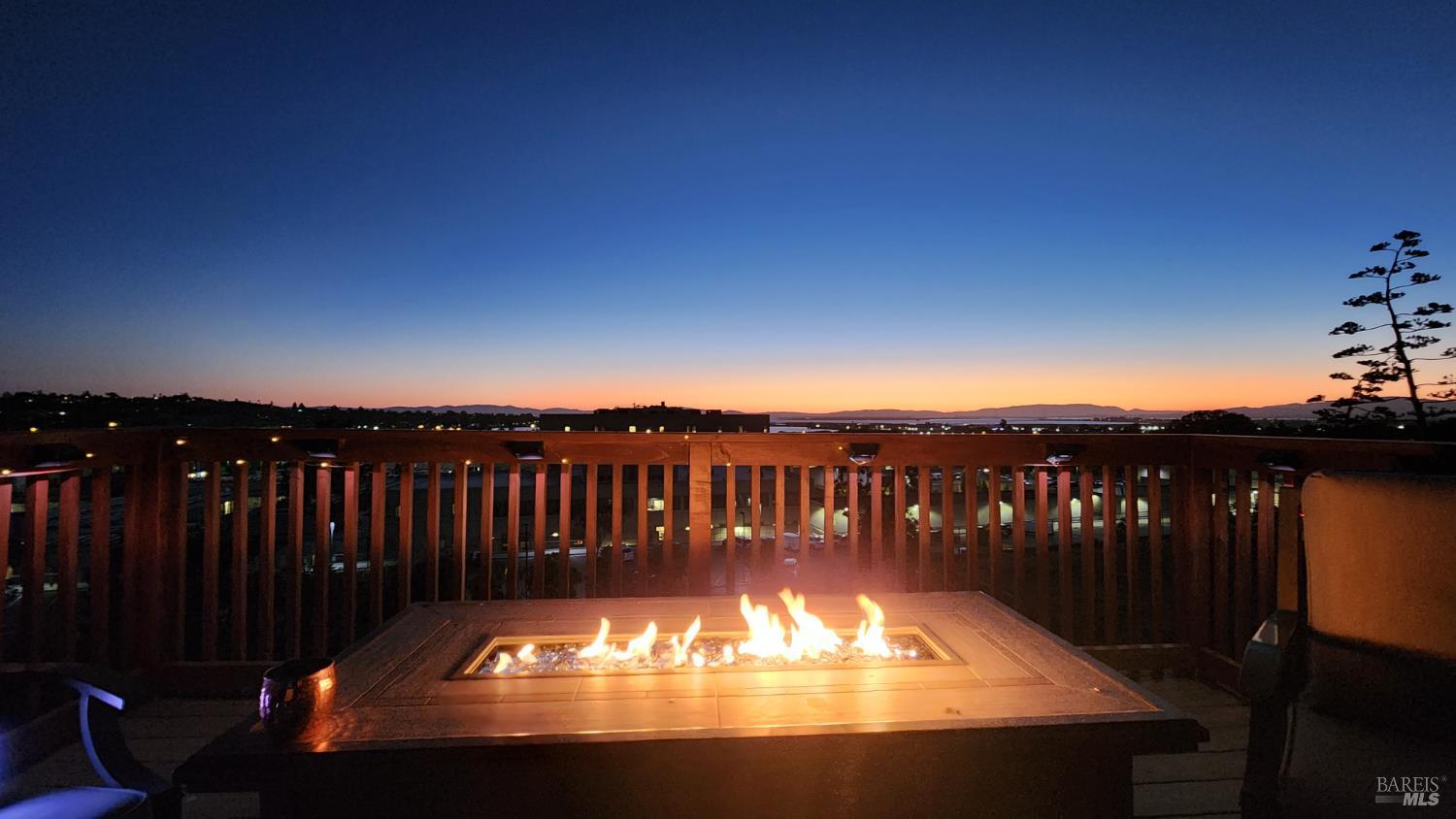 Detail Gallery Image 36 of 38 For 925 N Camino Alto Unkn, Vallejo,  CA 94589 - 3 Beds | 2 Baths