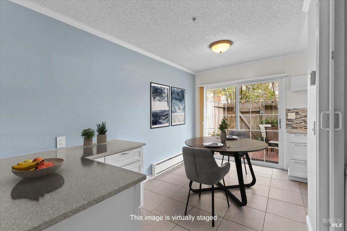 Detail Gallery Image 7 of 28 For 1003 Golf Course Dr, Rohnert Park,  CA 94928 - 2 Beds | 1/1 Baths