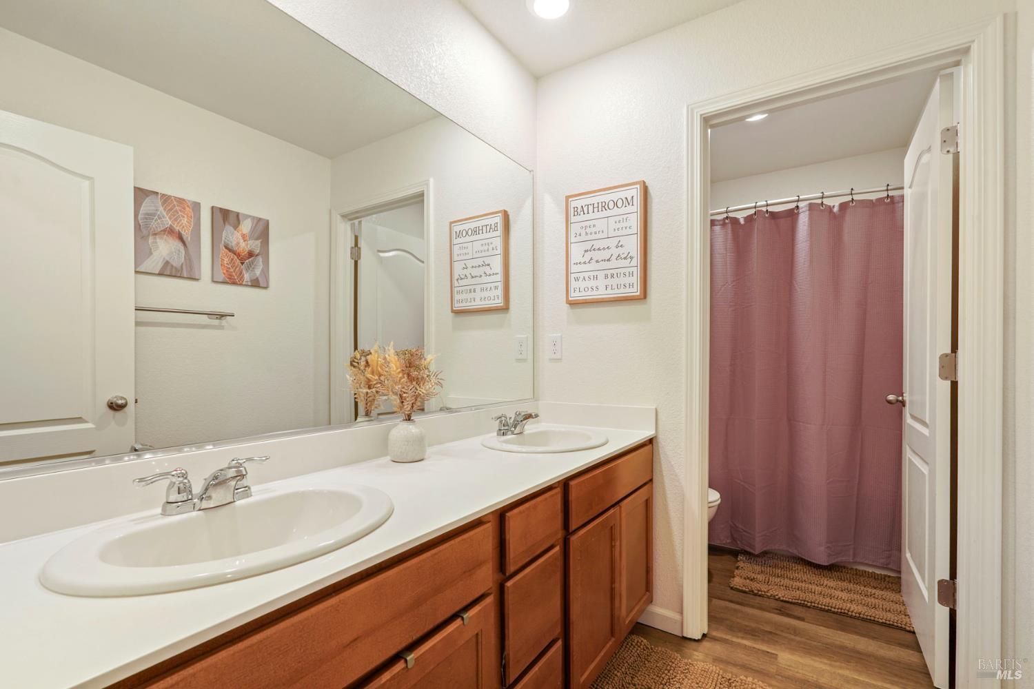 Detail Gallery Image 19 of 37 For 4725 Market Pl, Rio Vista,  CA 94571 - 4 Beds | 2/1 Baths