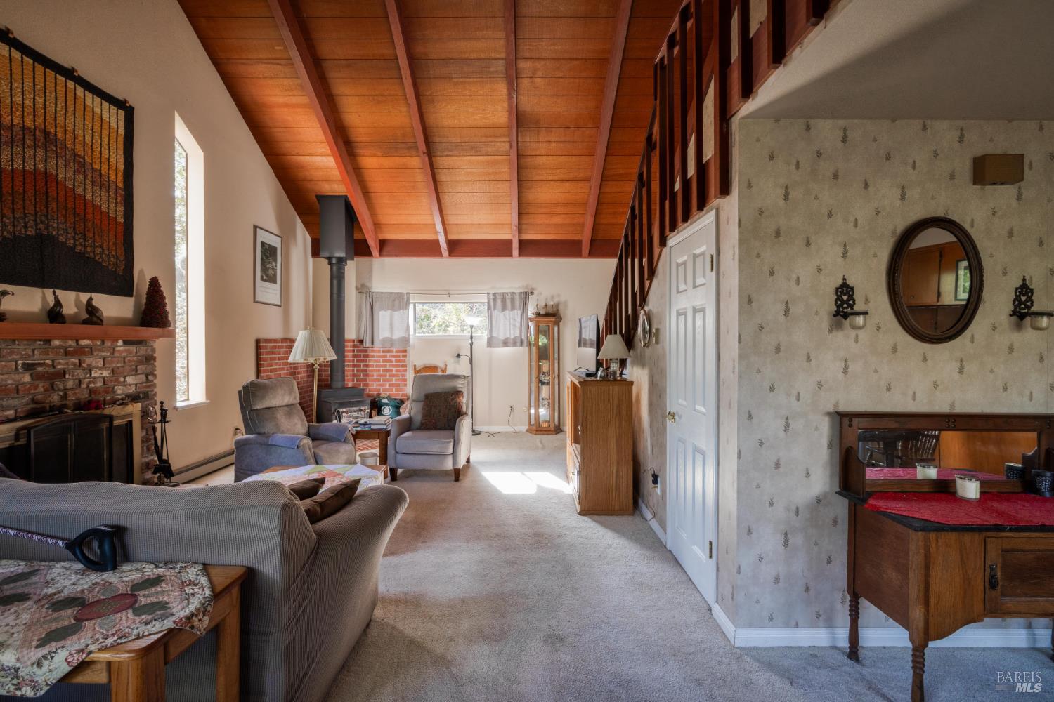 Detail Gallery Image 5 of 23 For 140 Buena Vista Ave, Point Reyes Station,  CA 94956 - 3 Beds | 2 Baths