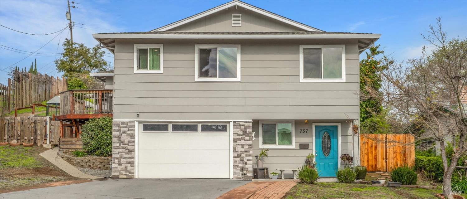 Detail Gallery Image 4 of 36 For 757 Wesley Ave, Vacaville,  CA 95688 - 3 Beds | 2 Baths