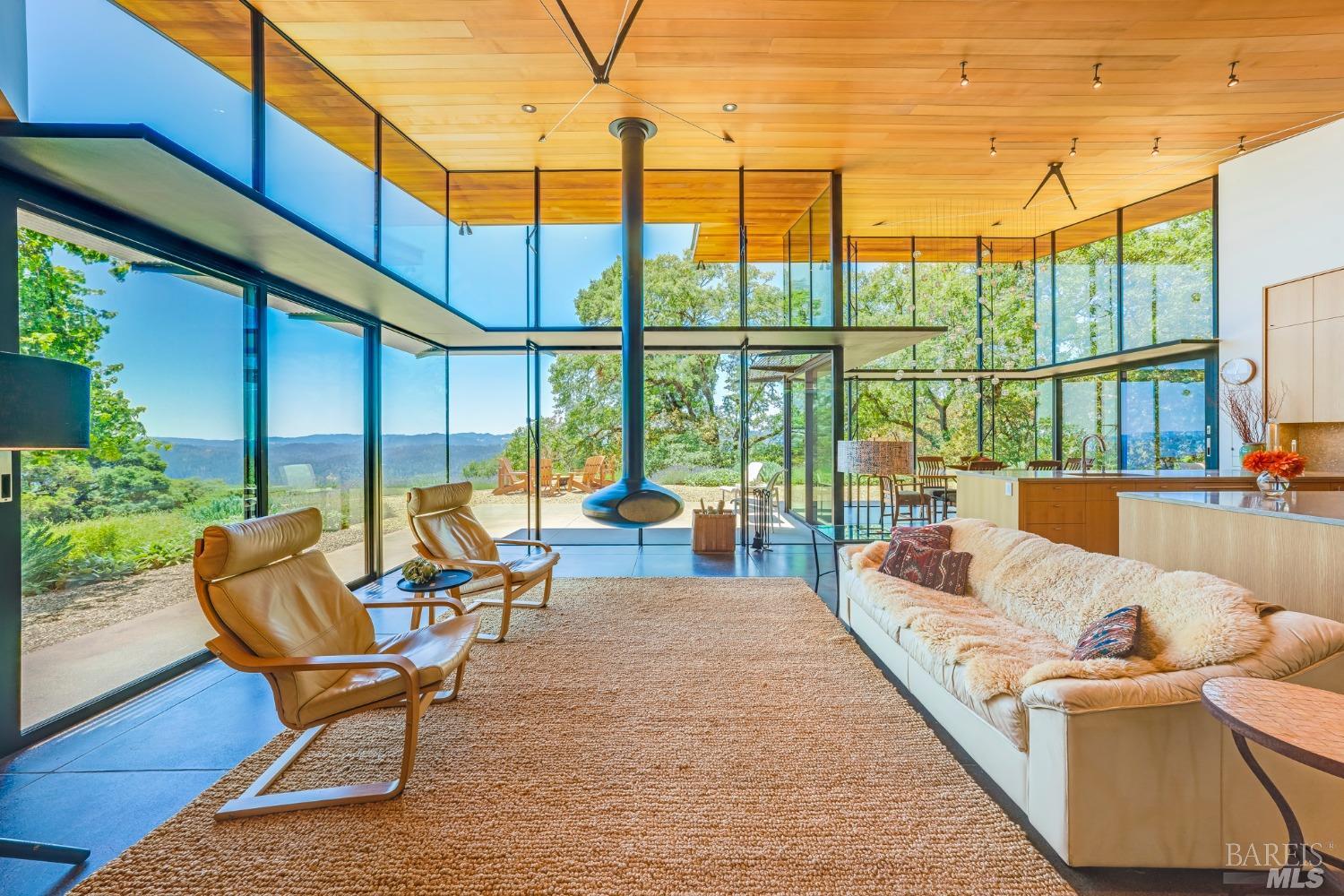 Detail Gallery Image 10 of 65 For 24000 Fig Tree Ln, Yorkville,  CA 95494 - 3 Beds | 2/1 Baths