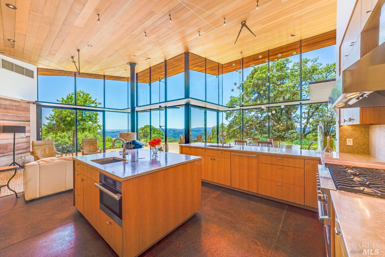 Detail Gallery Image 13 of 65 For 24000 Fig Tree Ln, Yorkville,  CA 95494 - 3 Beds | 2/1 Baths