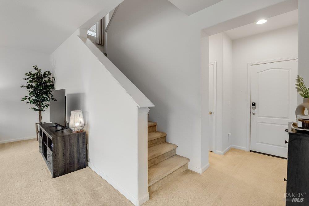 Detail Gallery Image 26 of 70 For 6606 Deerfield Dr, Vallejo,  CA 94591 - 4 Beds | 2/1 Baths