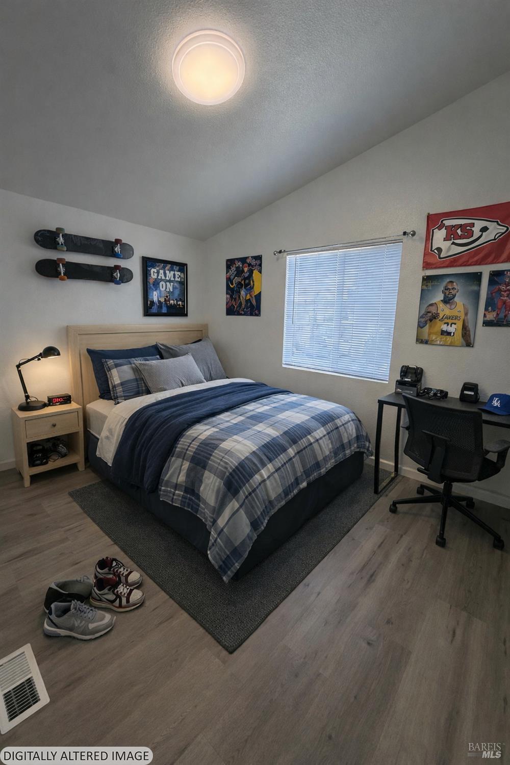 Detail Gallery Image 20 of 28 For 98 Leisure Park Cir, Santa Rosa,  CA 95401 - 4 Beds | 2 Baths