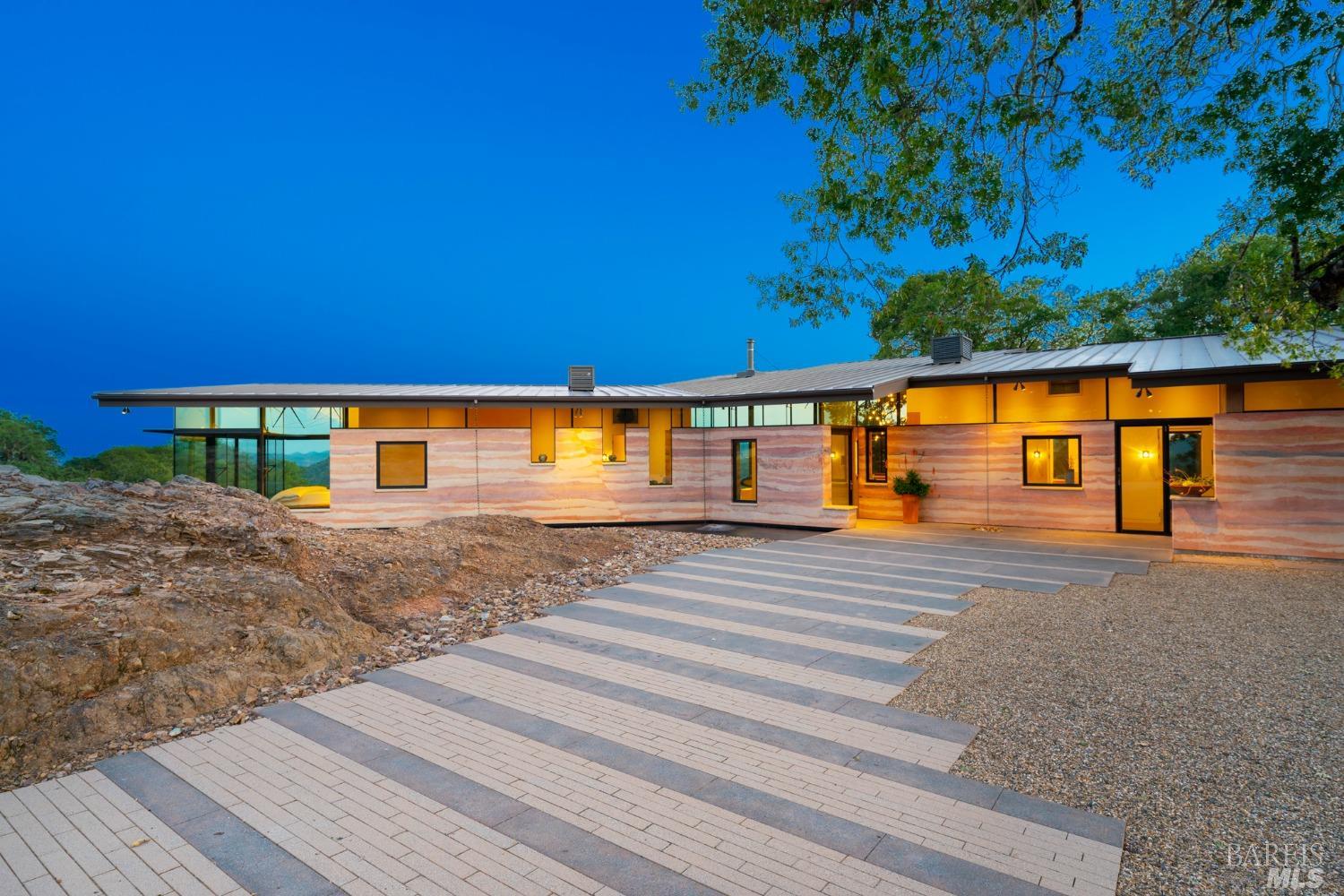 Detail Gallery Image 5 of 65 For 24000 Fig Tree Ln, Yorkville,  CA 95494 - 3 Beds | 2/1 Baths