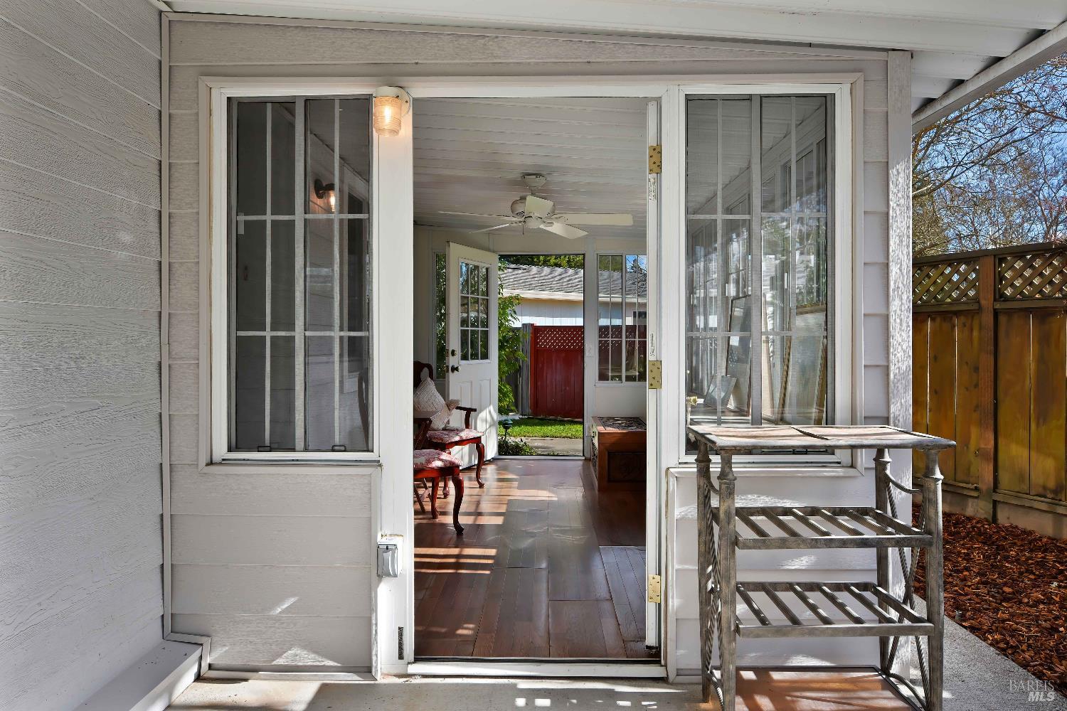 Detail Gallery Image 4 of 30 For 12 Del Rio Ct, Saint Helena,  CA 94574 - 2 Beds | 2 Baths