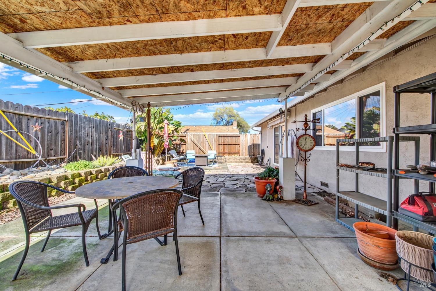 Detail Gallery Image 28 of 42 For 307 Trinity Dr, Vacaville,  CA 95687 - 3 Beds | 2 Baths