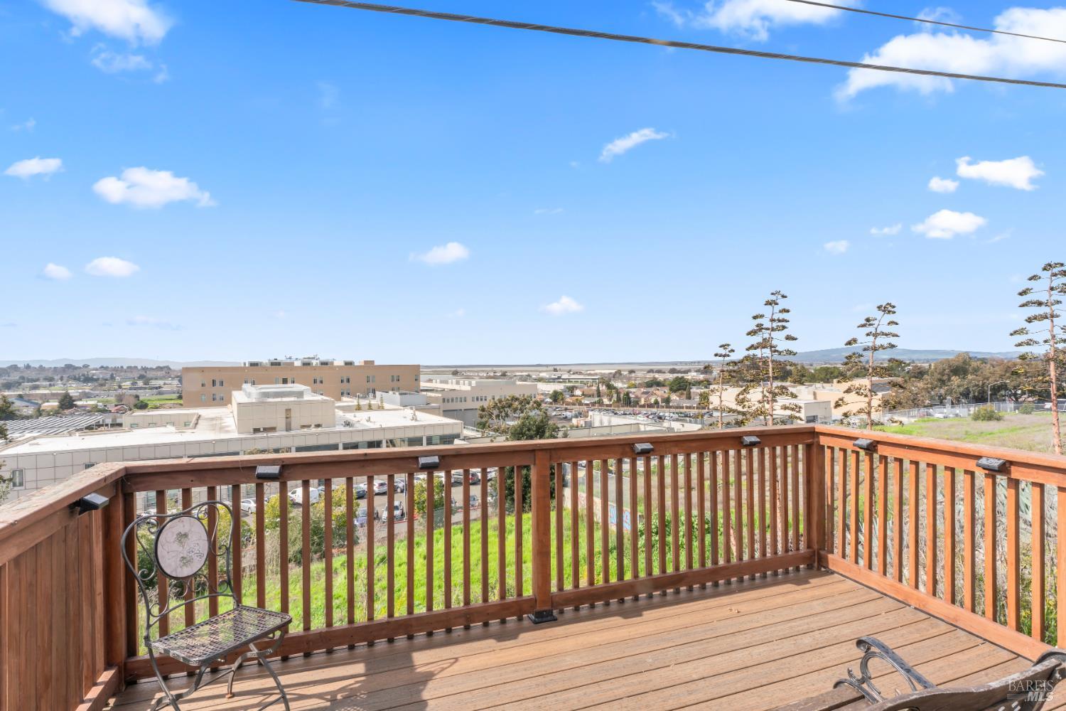 Detail Gallery Image 25 of 38 For 925 N Camino Alto Unkn, Vallejo,  CA 94589 - 3 Beds | 2 Baths