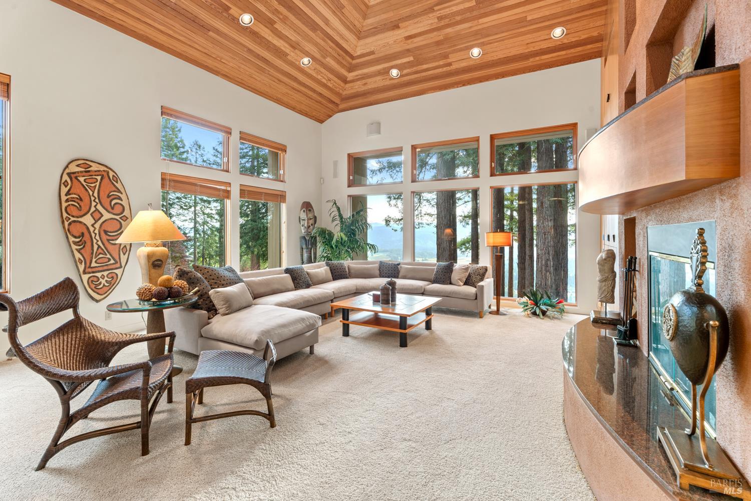 Detail Gallery Image 13 of 42 For 700 Holmes Ranch Rd, Philo,  CA 95466 - 3 Beds | 3 Baths