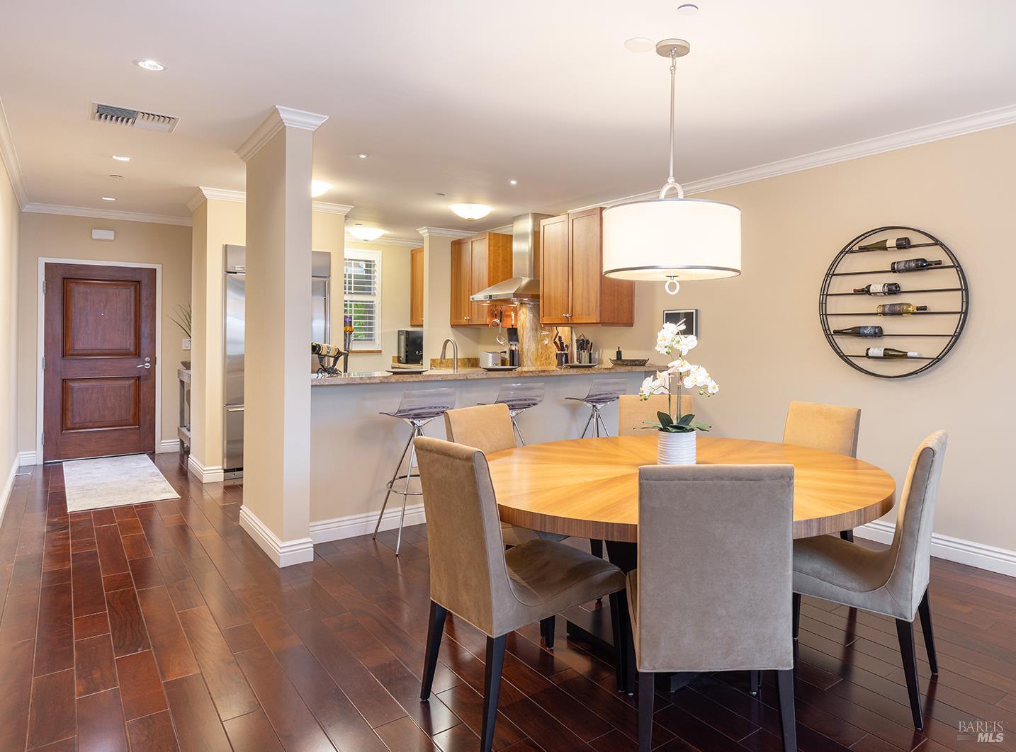 Detail Gallery Image 2 of 27 For 588 Main St #207,  Napa,  CA 94559 - 1 Beds | 1 Baths