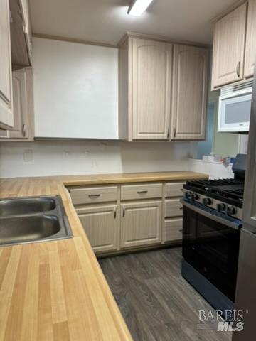 Detail Gallery Image 3 of 7 For 1625 Minnesota St, Fairfield,  CA 94533 - 3 Beds | 2 Baths