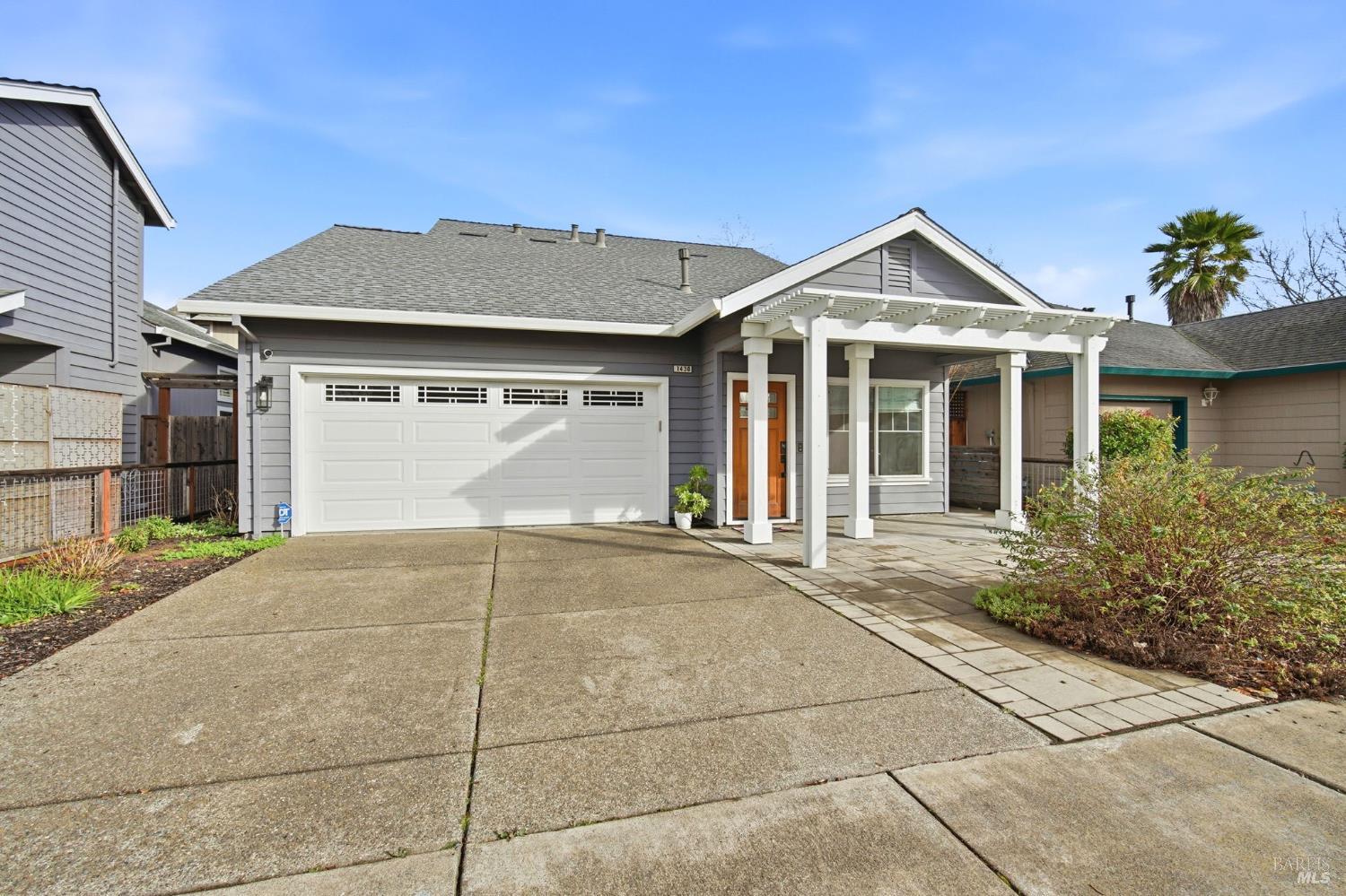 Front Image Thumbnail for BA326010808