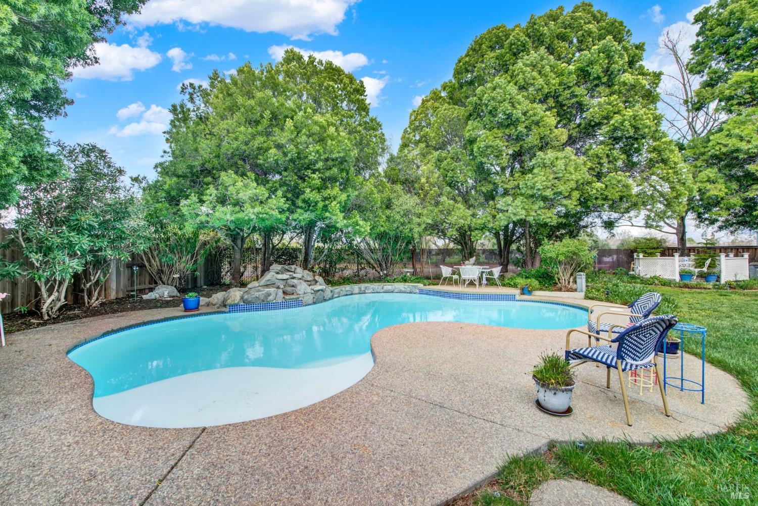 Detail Gallery Image 52 of 61 For 325 Fieldstone Ct, Vacaville,  CA 95687 - 5 Beds | 3 Baths