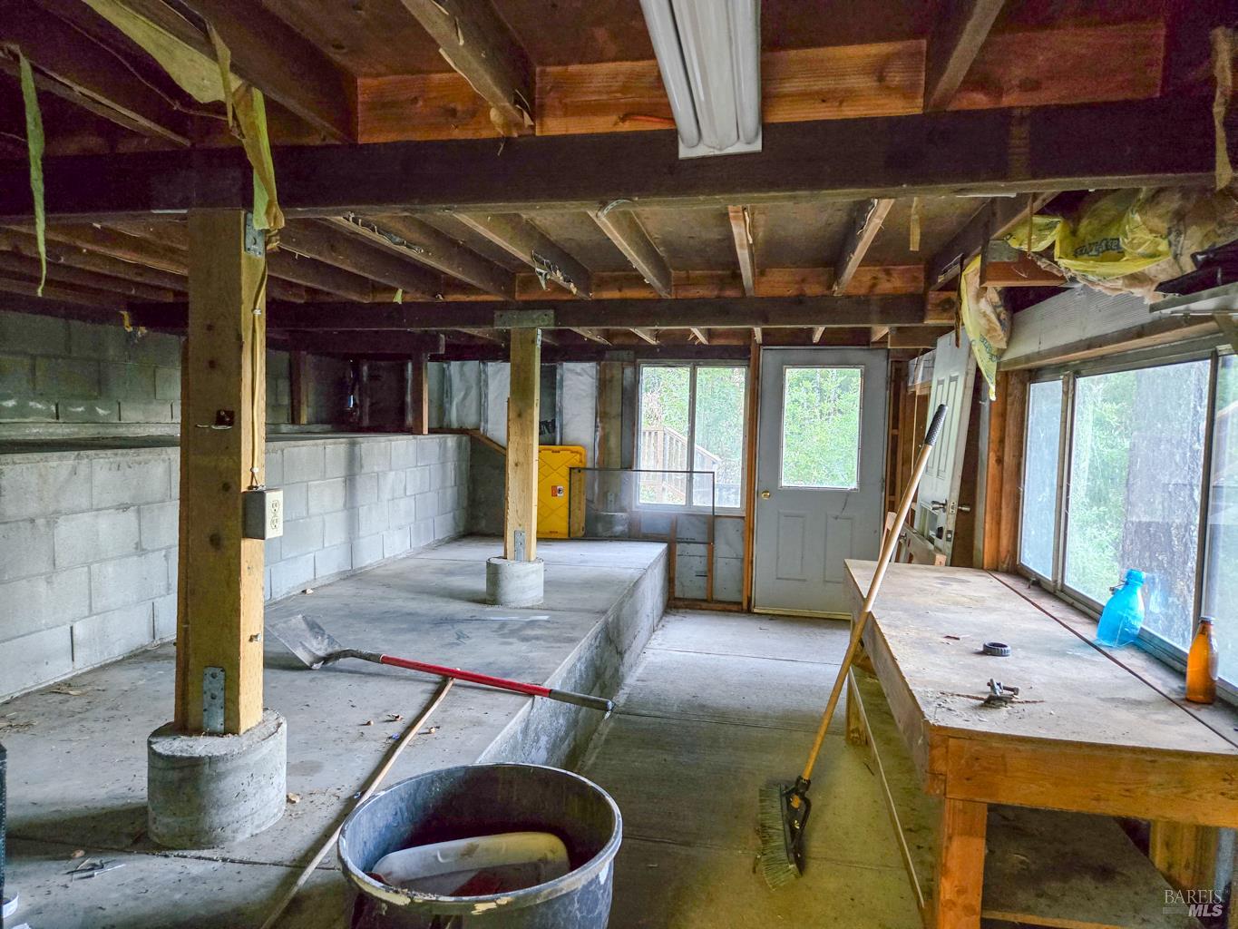 Detail Gallery Image 10 of 23 For 36341 Covelo Rd, Willits,  CA 95490 - – Beds | – Baths