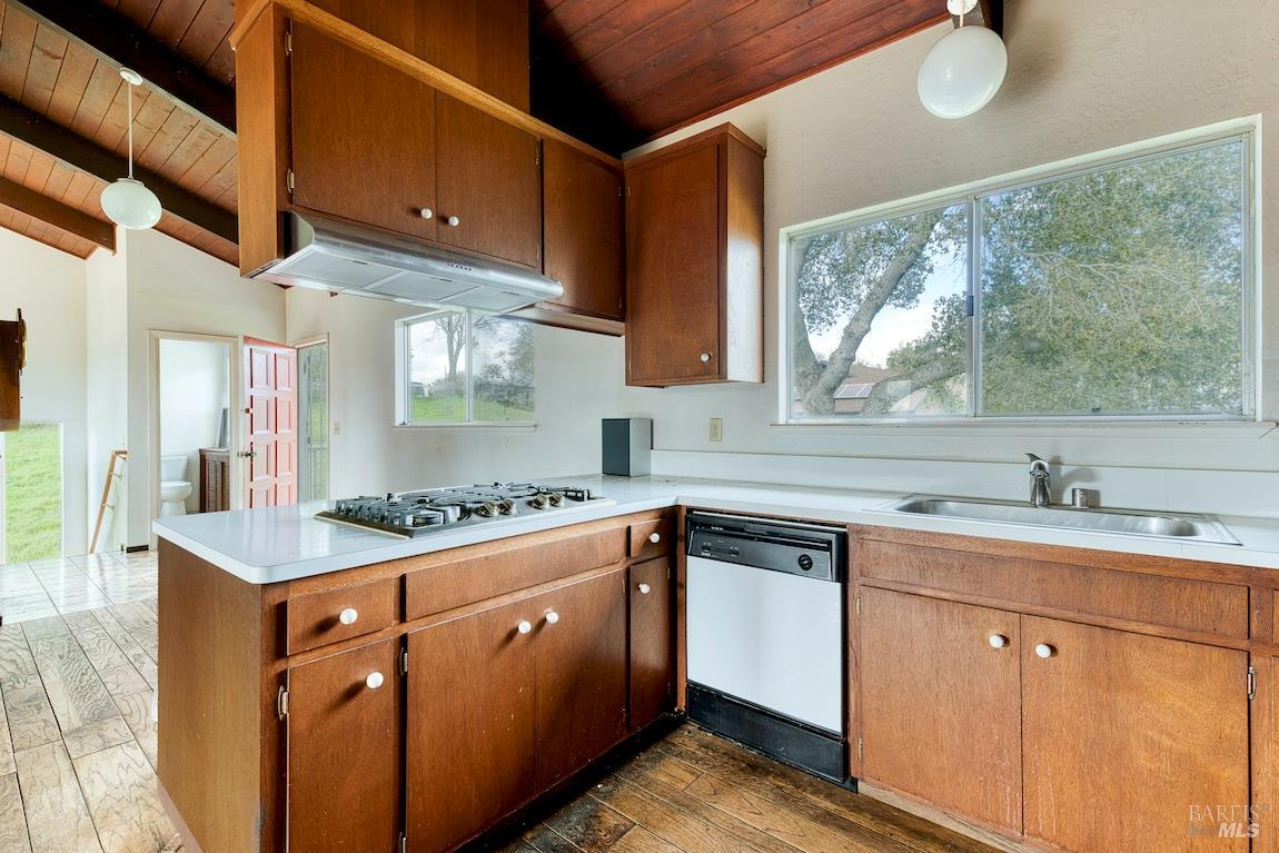 Detail Gallery Image 57 of 71 For 2511 Laguna Vista Dr, Novato,  CA 94945 - 3 Beds | 2/1 Baths