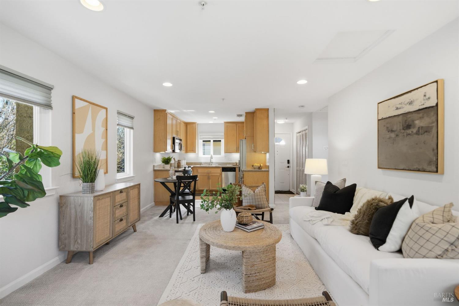 Detail Gallery Image 6 of 34 For 202 Foss Creek Cir #D,  Healdsburg,  CA 95448 - 1 Beds | 1 Baths