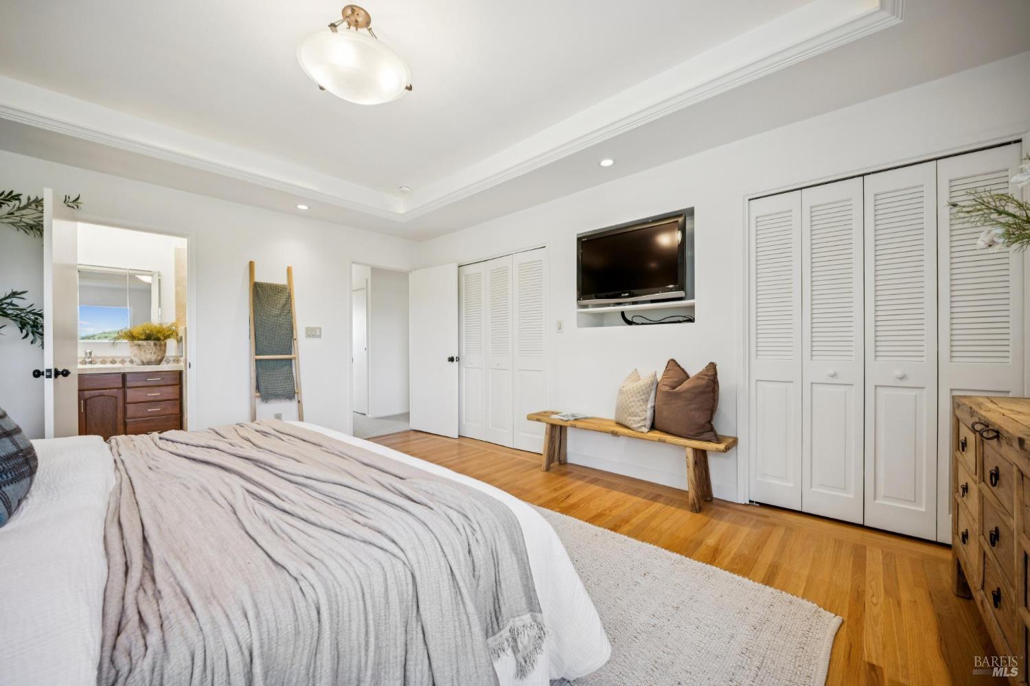 Detail Gallery Image 36 of 67 For 3 Longfellow Rd, Mill Valley,  CA 94941 - 4 Beds | 3 Baths