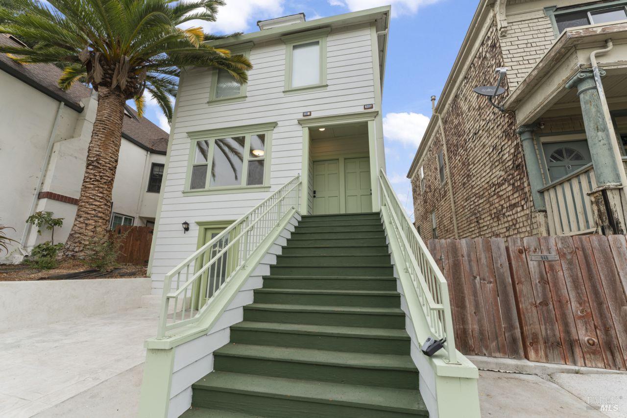 Front Image Thumbnail for BA326013666