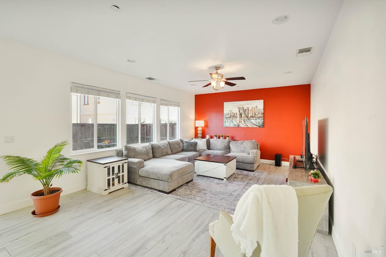 Detail Gallery Image 12 of 77 For 1205 Cornell Ct, Dixon,  CA 95620 - 4 Beds | 3 Baths