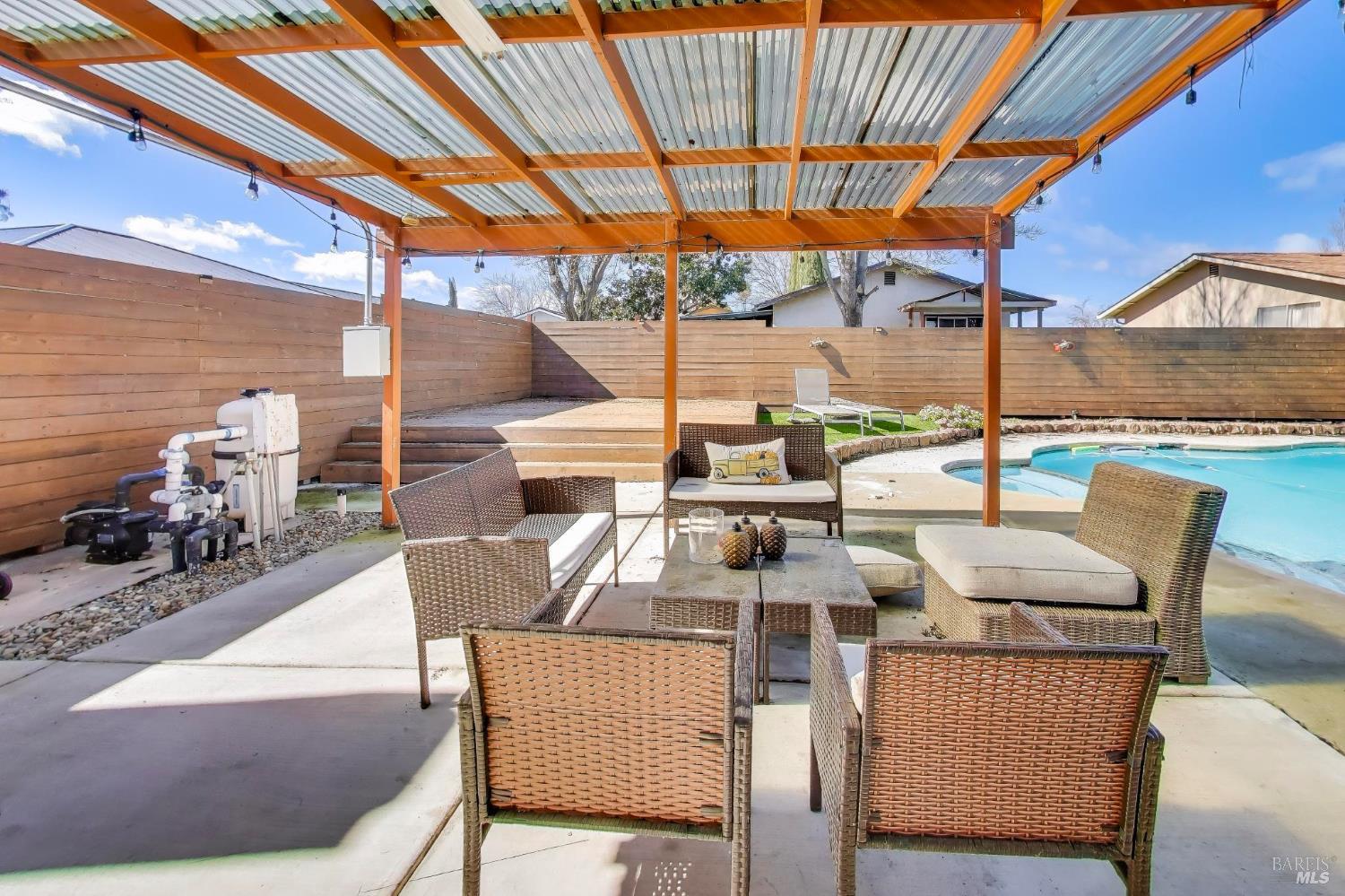 Detail Gallery Image 30 of 39 For 1210 Humphrey Dr, Suisun City,  CA 94585 - 4 Beds | 2/1 Baths