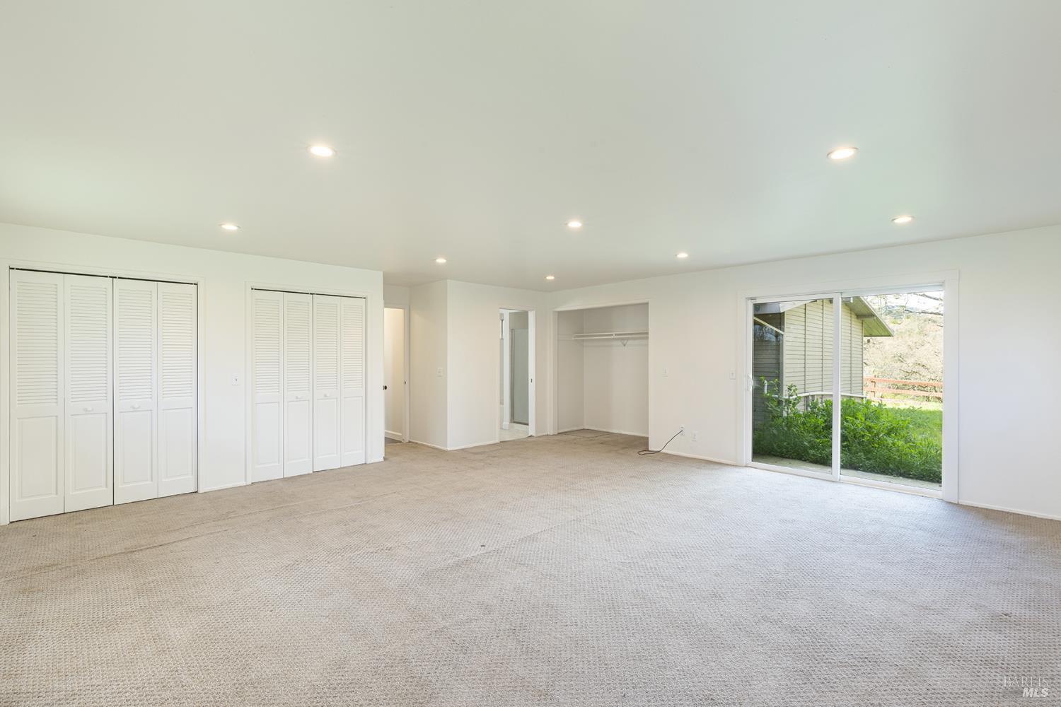 Detail Gallery Image 16 of 36 For 1150 Sobre Vista Rd, Sonoma,  CA 95476 - 2 Beds | 1/1 Baths