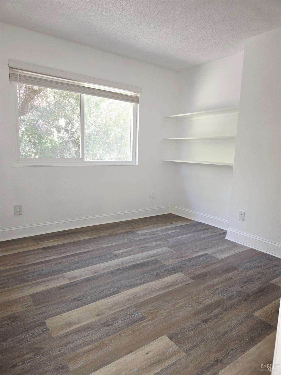 Detail Gallery Image 13 of 24 For 140 Del Rio Ct #4,  Vacaville,  CA 95687 - 3 Beds | 1 Baths