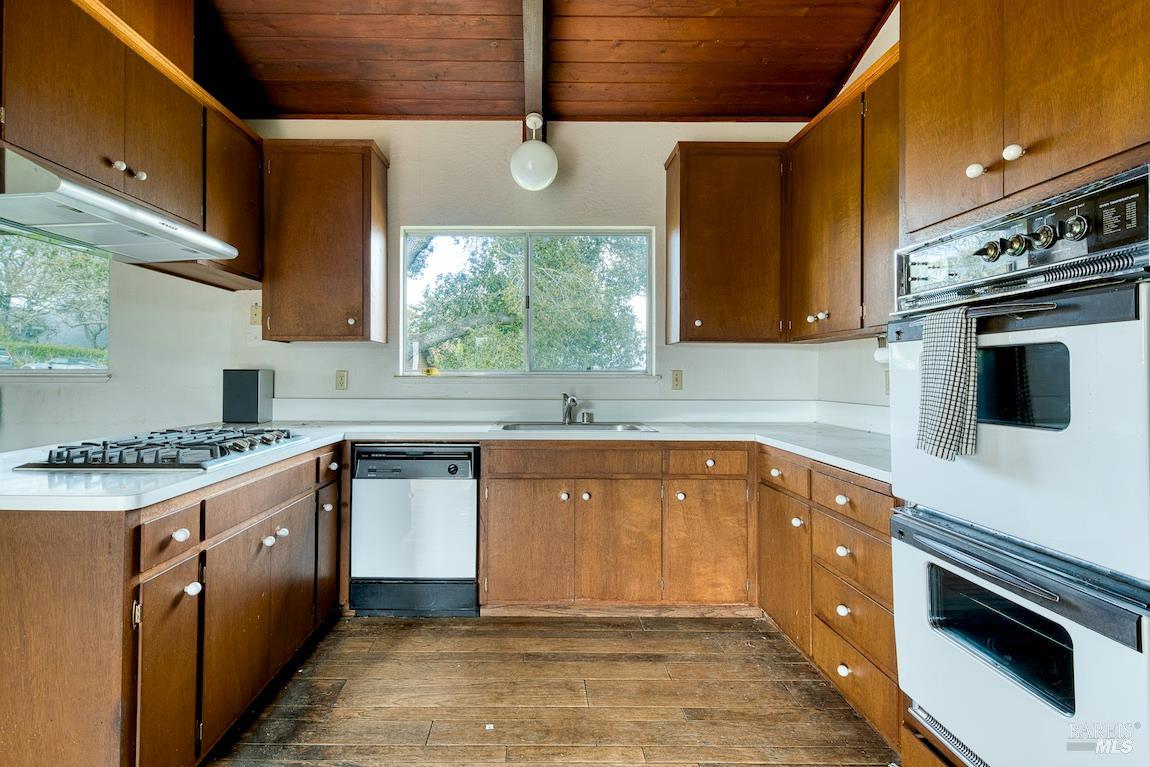 Detail Gallery Image 55 of 71 For 2511 Laguna Vista Dr, Novato,  CA 94945 - 3 Beds | 2/1 Baths