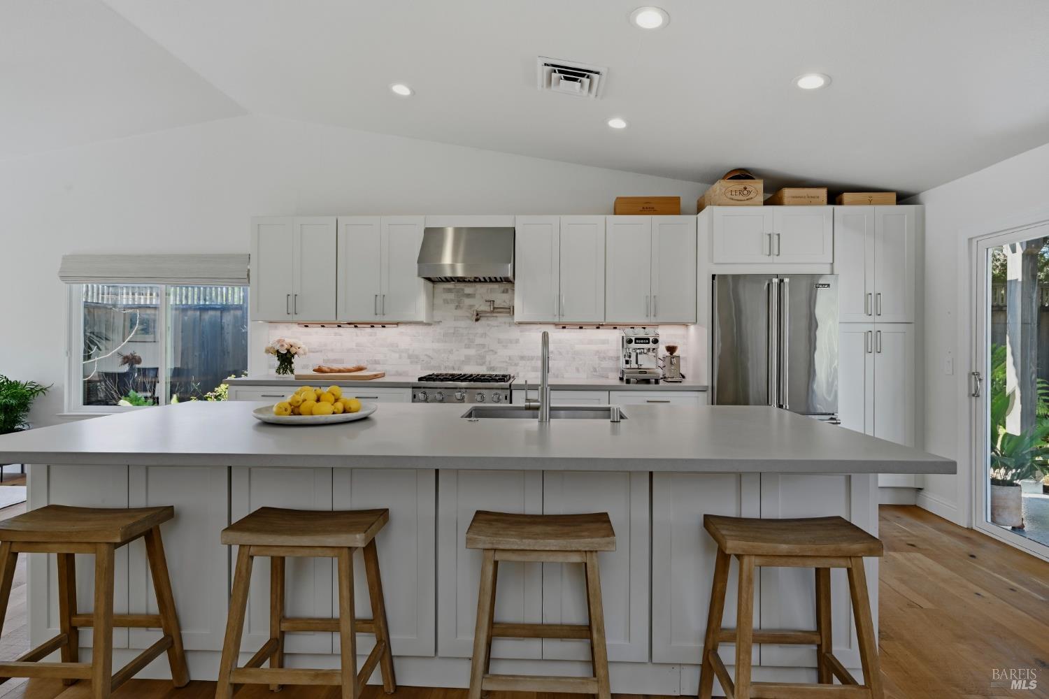 Detail Gallery Image 13 of 41 For 20 Caber Ct, Napa,  CA 94558 - 3 Beds | 2 Baths